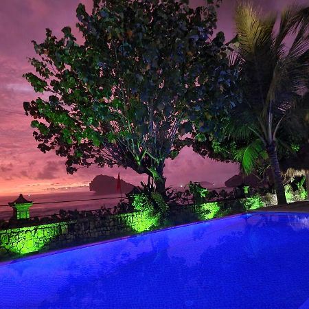 Istana Ombak Eco Resort パチタン エクステリア 写真