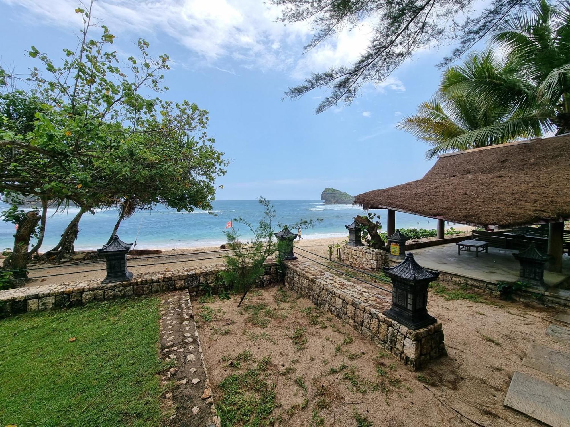 Istana Ombak Eco Resort パチタン エクステリア 写真